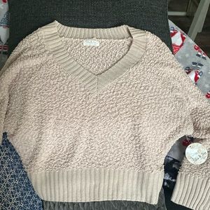 New Jolie & Joy sweater with tags